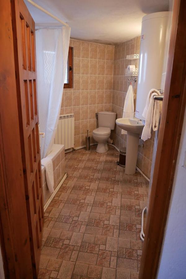 בלוגראדצ'יק Castle Cottage Bed & Breakfast מראה חיצוני תמונה